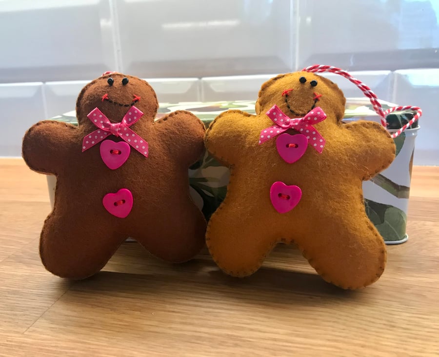Heart felt gingerbread couple