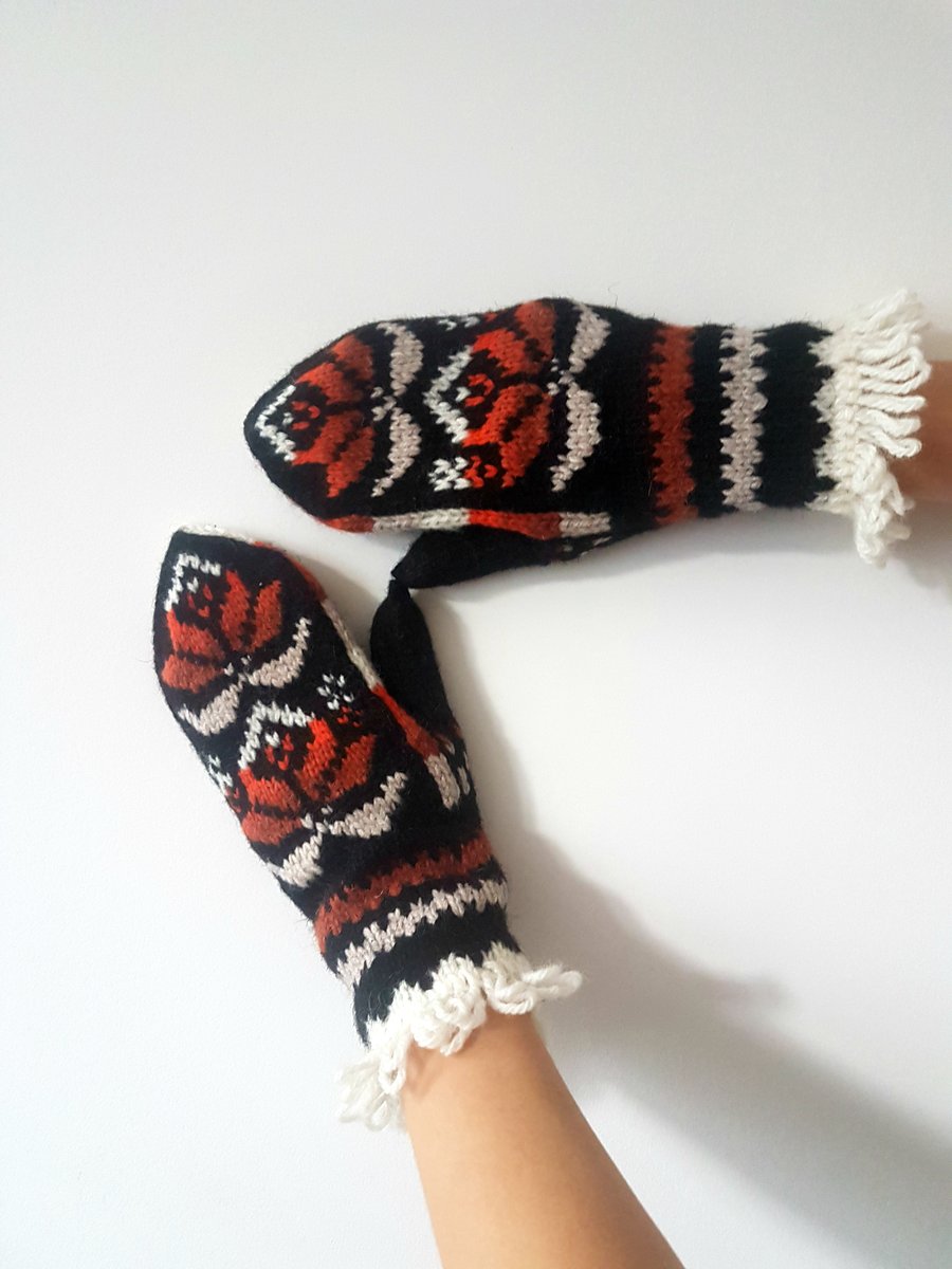 Hand knitted Wool Mittens Traditional Nordic Fair Isle Black Red White Winter
