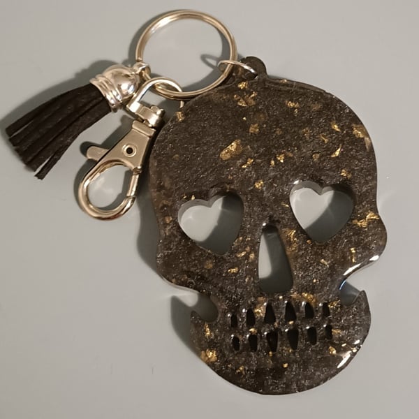 Black and gold skull keyring 