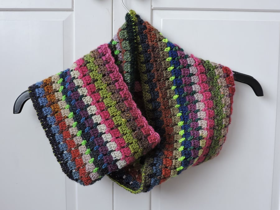  Infinity Scarf Crochet in Pink Green Blue Cream Mauve