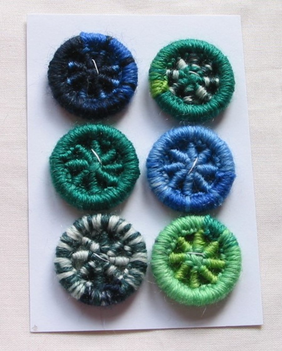 Dorset Pinwheel Buttons