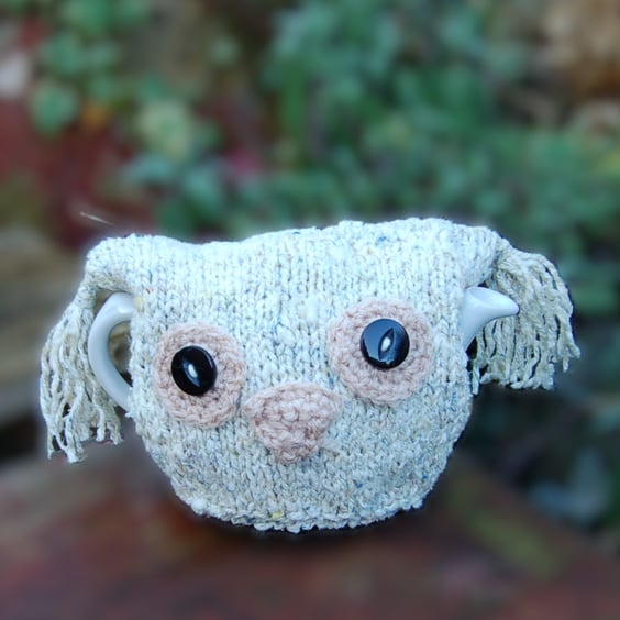 Owl Tea cosy -- hand knitted - to fit a 1 or 2  cup small teapot
