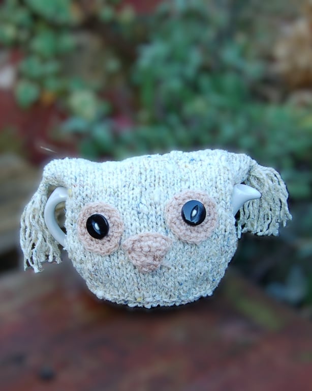 Owl Tea cosy -- hand knitted - to fit a 1 or 2  cup small teapot