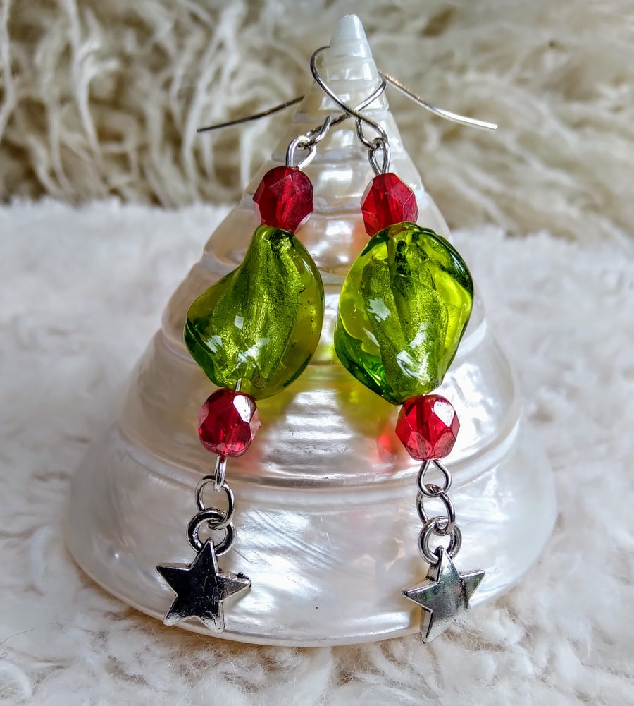 Hand-made twisted LAMPWORK glass & faceted glass beaded silver STAR earrings