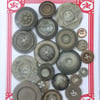 20 Vintage Khaki buttons