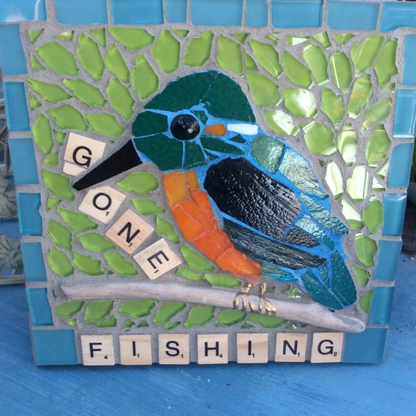 Mosaic Kingfisher sign “Gone  Fishing “