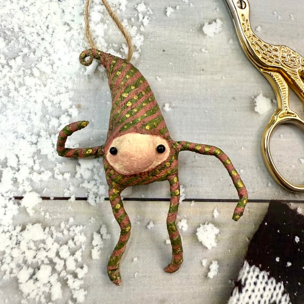 Spun Cotton Elf Hanger in Pink & Green