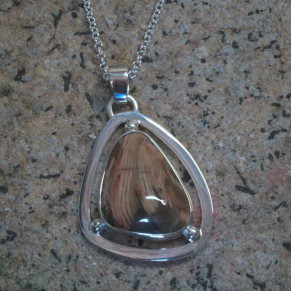 Silver and Agate Pendant