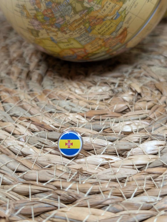 Madeira Flag Map Pin – Portuguese Island Travel Map Push Pin for Wooden Maps