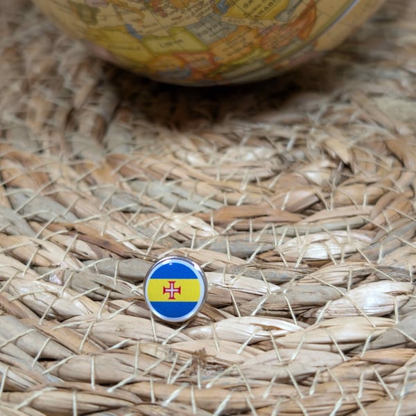 Madeira Flag Map Pin – Portuguese Island Travel Map Push Pin for Wooden Maps