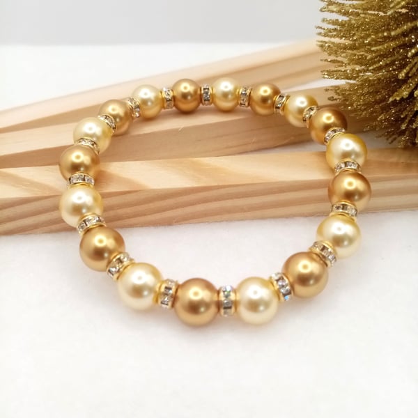 Pearl Bracelet - Christmas Bauble Inspired Pearl Bracelet - Festive Jewellery