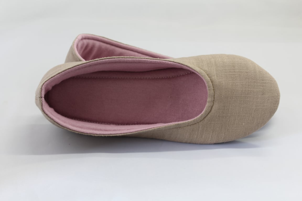 Uk size 4 Taupe linen slippers, ladies slippers, indoor shoes, house shoes. 