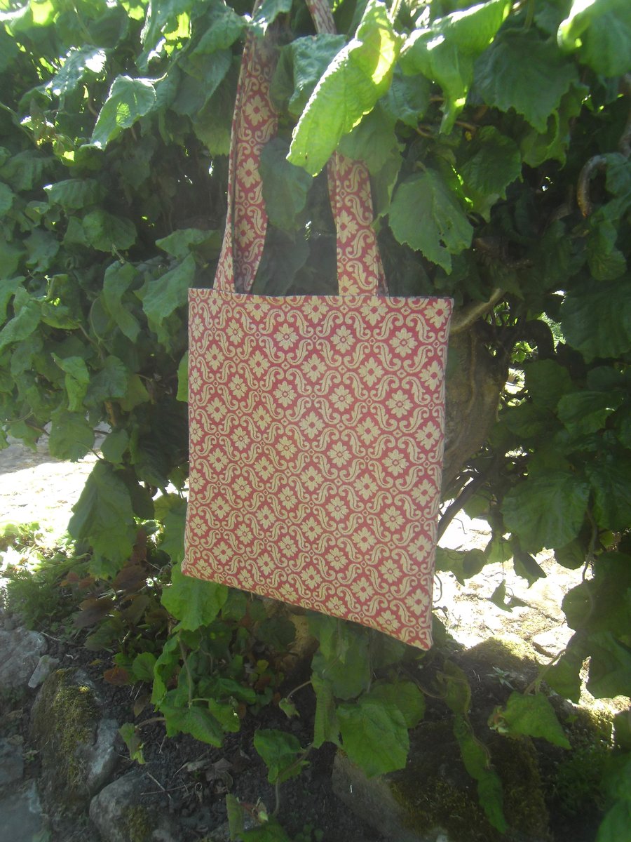 Tote bag eco shopper made from reclaimed fabric