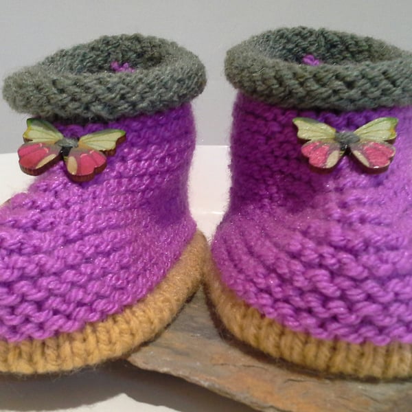 Baby Girl's Knitted Aran Cosy Booties-Slippers with wool  9-12 months size