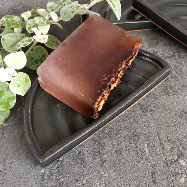 Ceramic soap dish - mottled black 