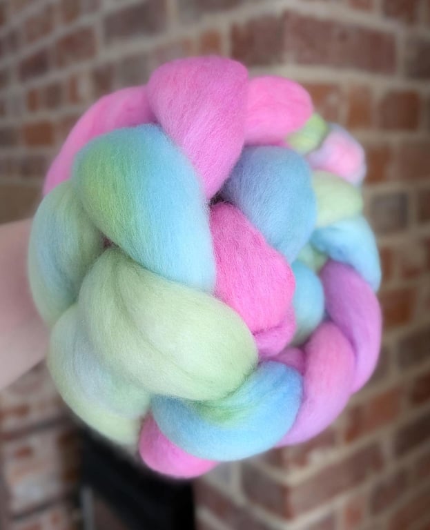 Hand Dyed Polwarth Top 100g Spinning Fibre - Double Sherbet