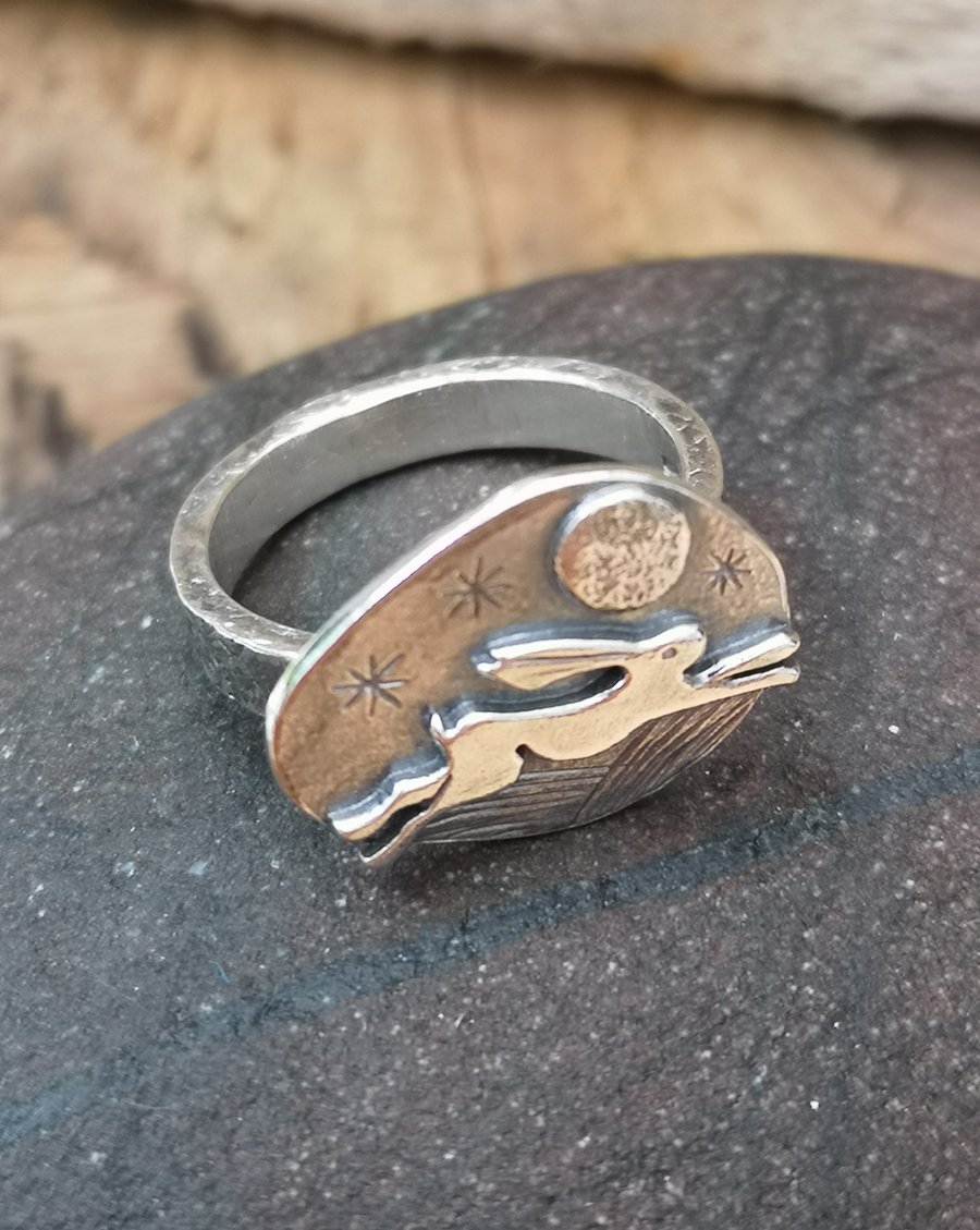 Running Hare Ring with Full Moon (UK SIZE M and half)