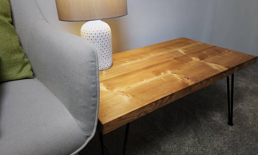 Solid Wooden Coffee Table with Hairpin Legs