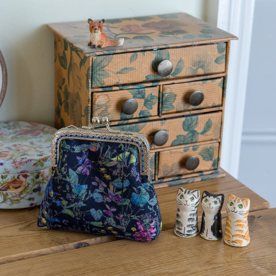 Coin purse made with Liberty Lawn 'Wild Flowers' and choice of linings