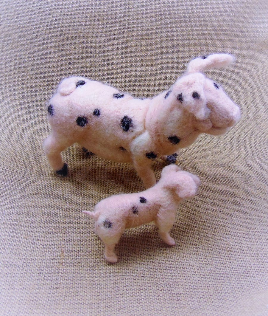 Needle Felted Animal, Pig Family, Pig and Piglet, Miniature Animal, Farm Animal,