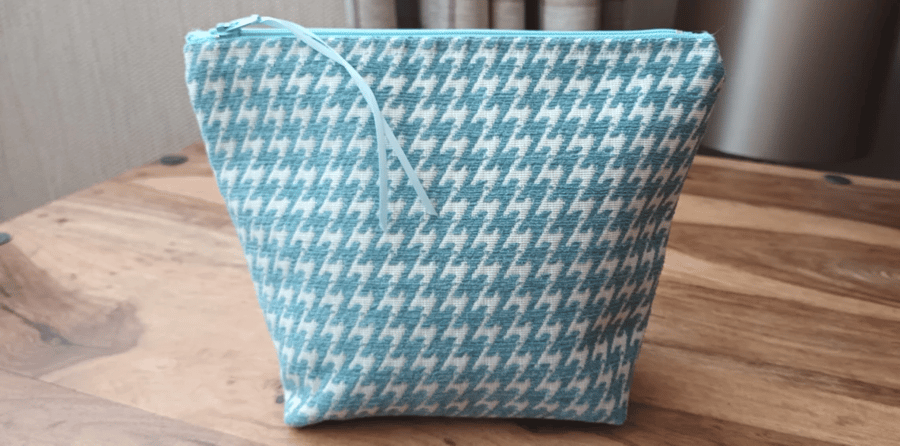 Blue Dogtooth, Houndstooth Make Up, Cosmetics Bag. Free Delivery