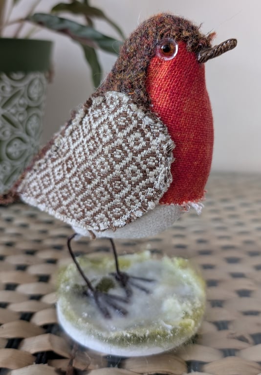 Robin soft sculpture ornament decoration 