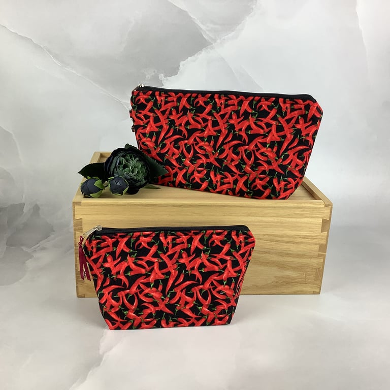Chillis zip bag, Peppers makeup bag, 2 size options, Handmade