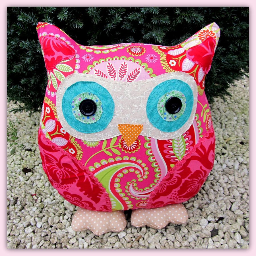  SALE!!!  Florence,  large owl cushion.