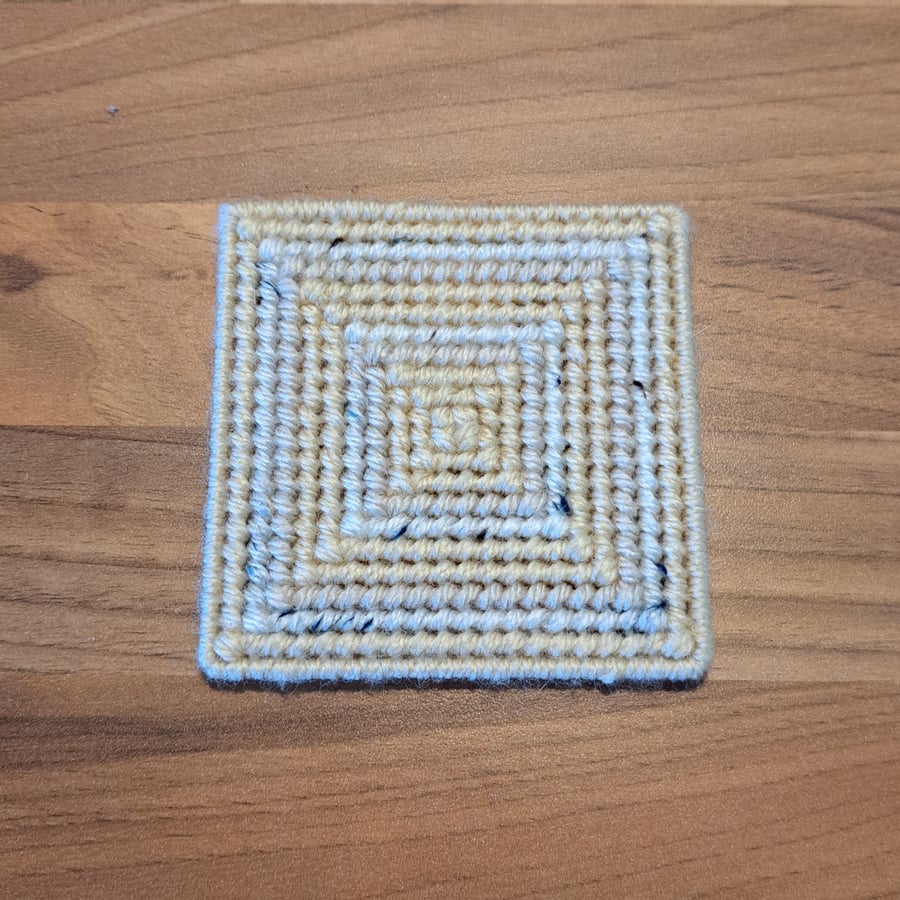 Coaster with anti-slip feet - cream, beige, and white mix pattern