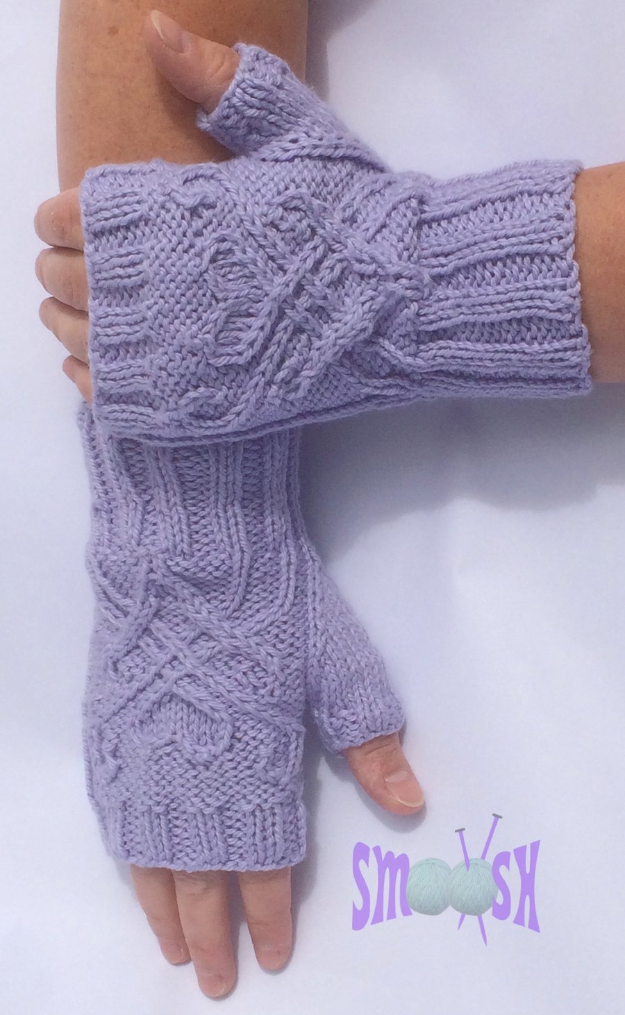 Fingerless Mitts: Lilac Smoosh-heart
