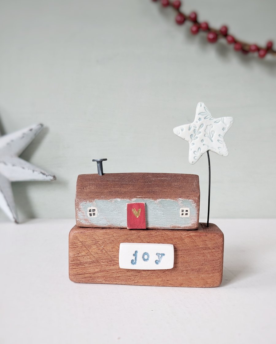 Little Wooden Christmas Cottage with Clay Star 'Joy'