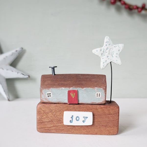 Little Wooden Christmas Cottage with Clay Star 'Joy'