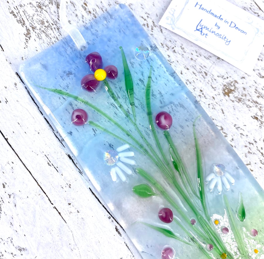 Pretty Glass Light Catcher - Delicate Pastel Flower Design 