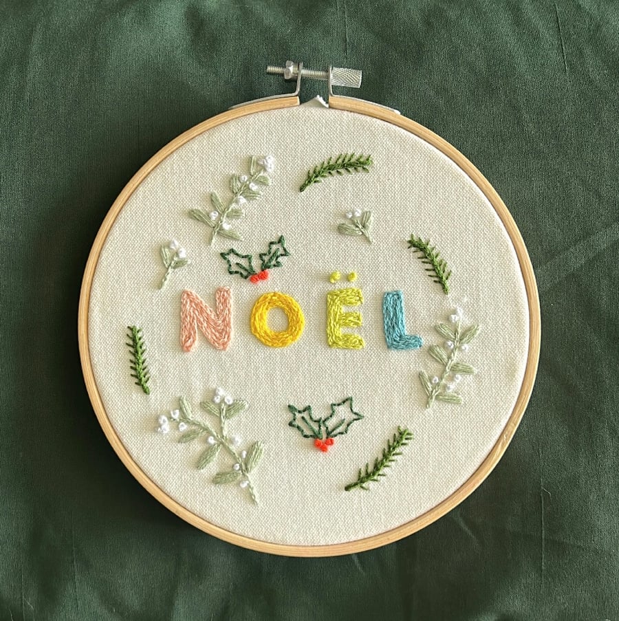 Christmas Embroidery Hoop DIY Kit