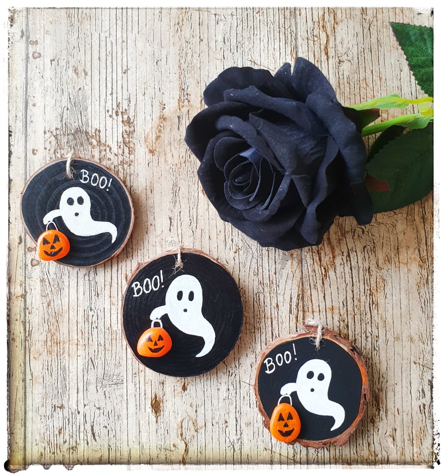 Seaglass Halloween hanging ornaments, "BOO"