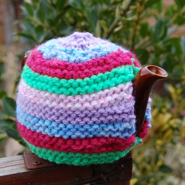 Small Tea cosy - hand knitted pink, green, blue, lilac, pale pink 