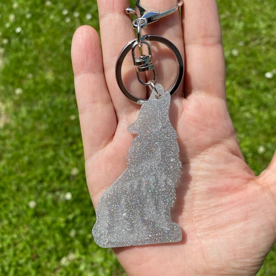 Silver grey wolf sparkly resin keyring with large lobster claw clasp.