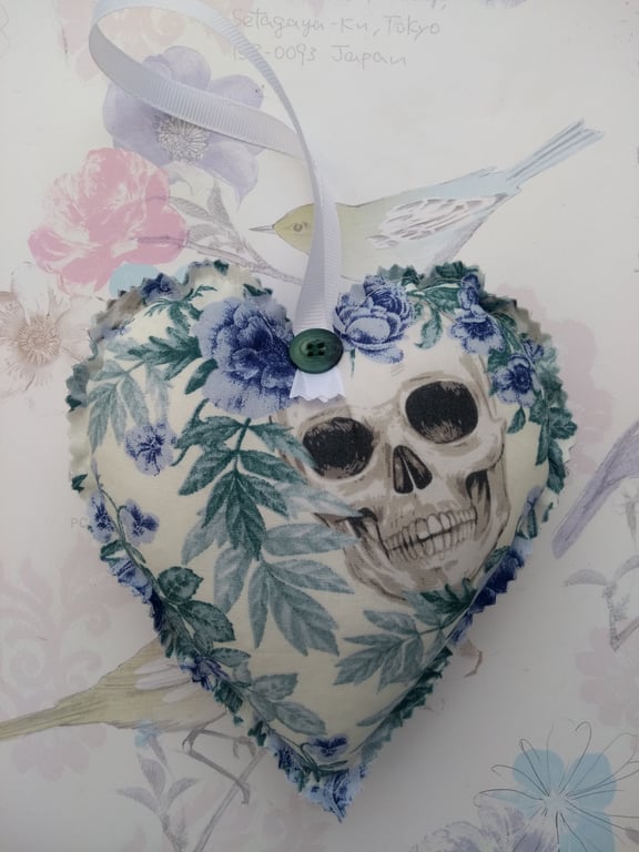 Chaotic Wool Fusions