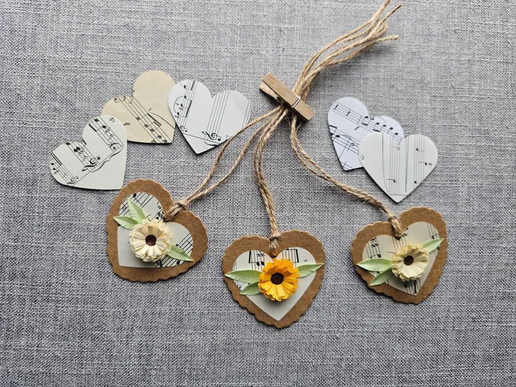 Pack of 3 Heart Shaped Quilled Flowers & Sheet Music Gift Tags