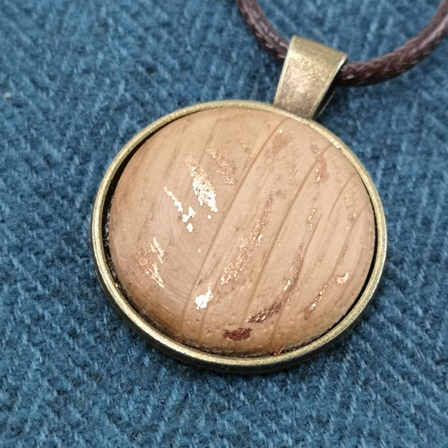 Oak & copper leaf pendant - PEN0008