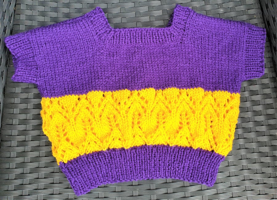 Child's short sleeved lacy hand knit sweater