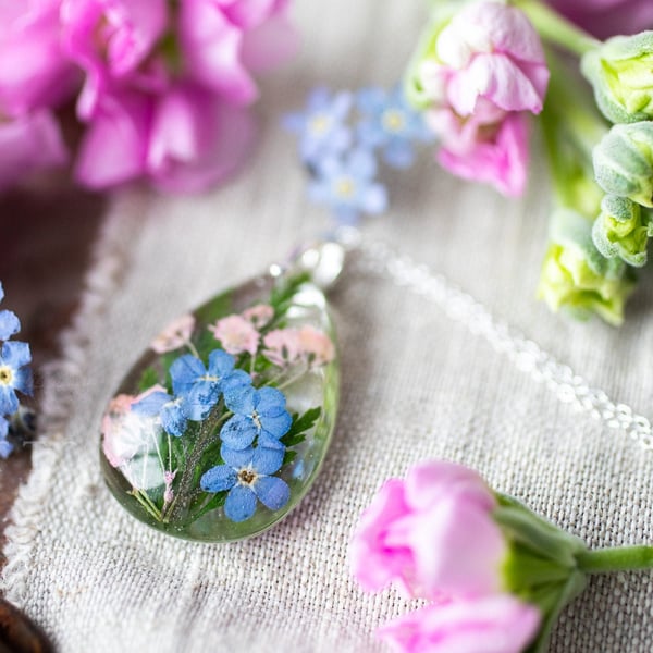 Flower Necklace Forget me nots Pink Gypsophila Botanical Jewellery Pressed Flowe