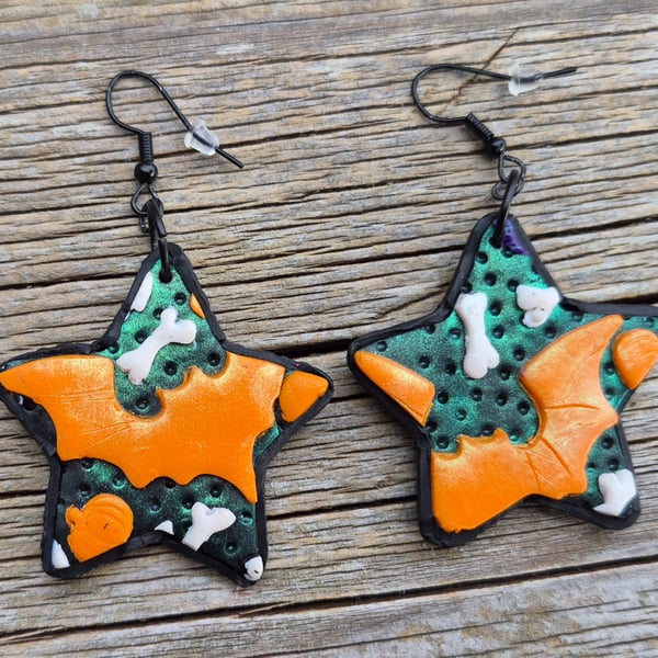 Star Bat Halloween Spooky Earrings 