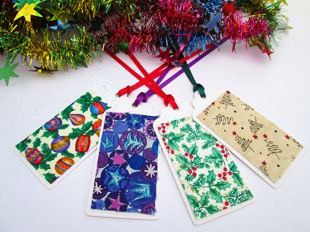 Set of 4 assorted Christmas gift tags