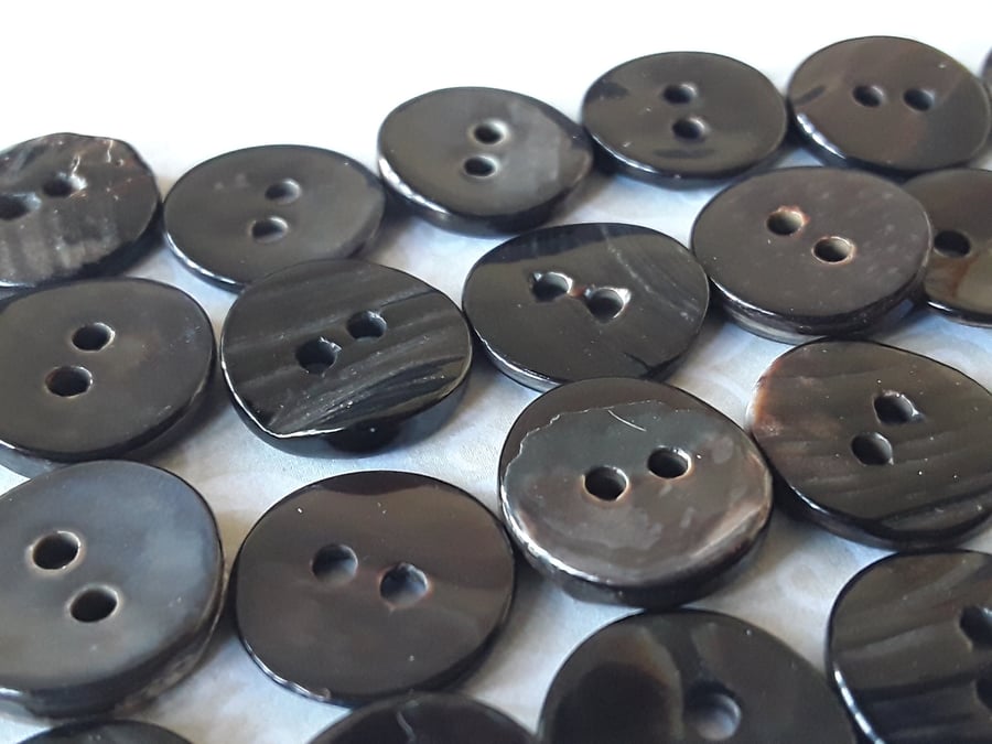 12.5mm Black Mussel Pearl Buttons Organic Item