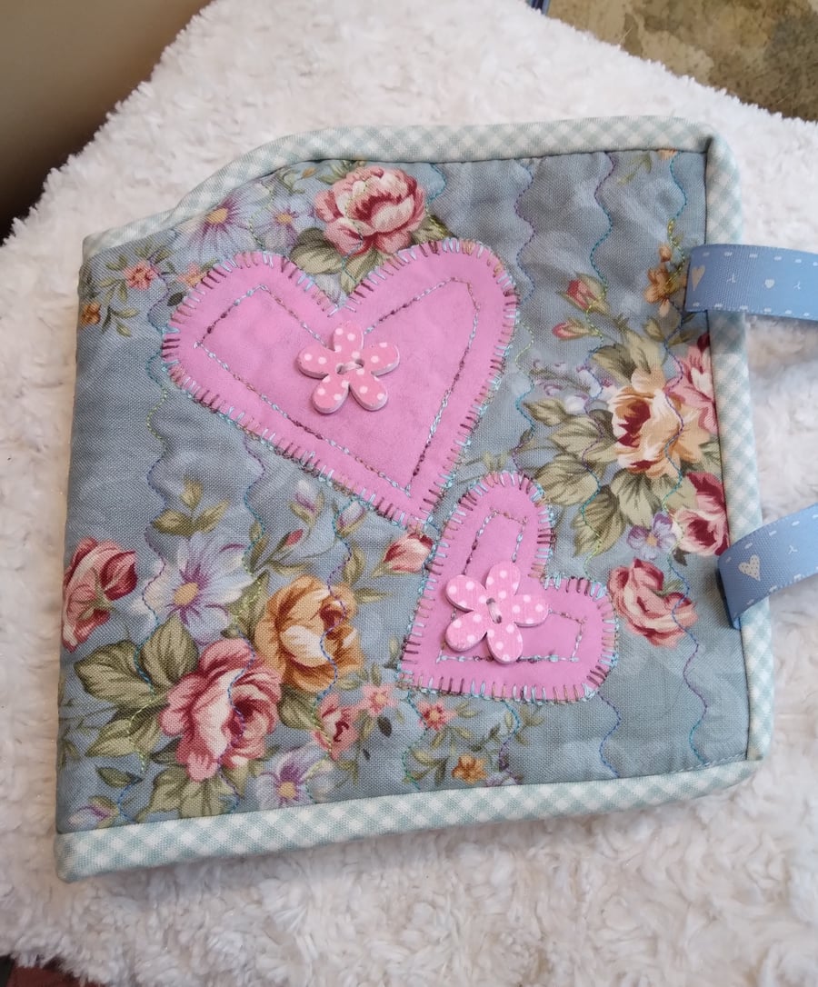 Hand finished quilted, appliqued CAFITIERE COSY 