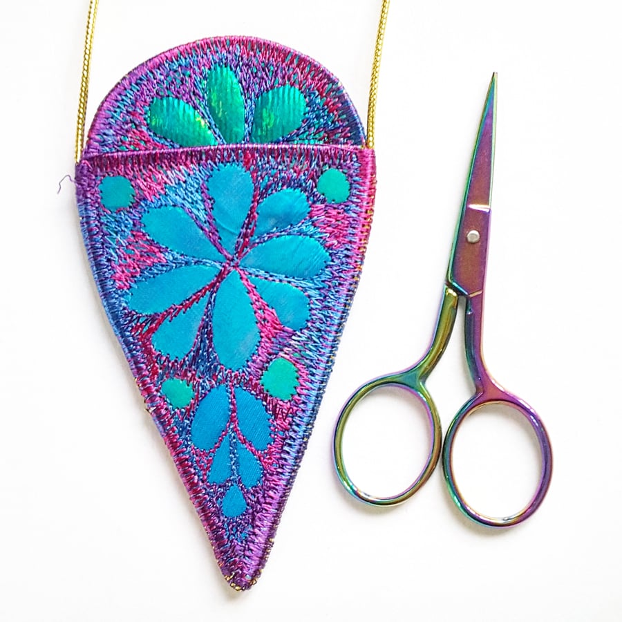 Scissor Holder Necklace 