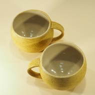 Pair of large round mugs - Oatmeal