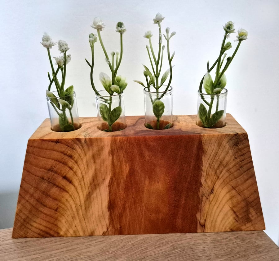 Monkey puzzle wooden flower display 