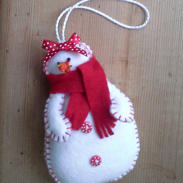 Felt Snow-woman in red